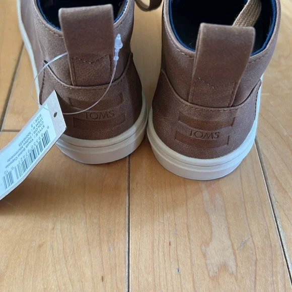 NWT nib Toms brown shoes boots boys size 3 botas cupsole - Picture 6 of 8